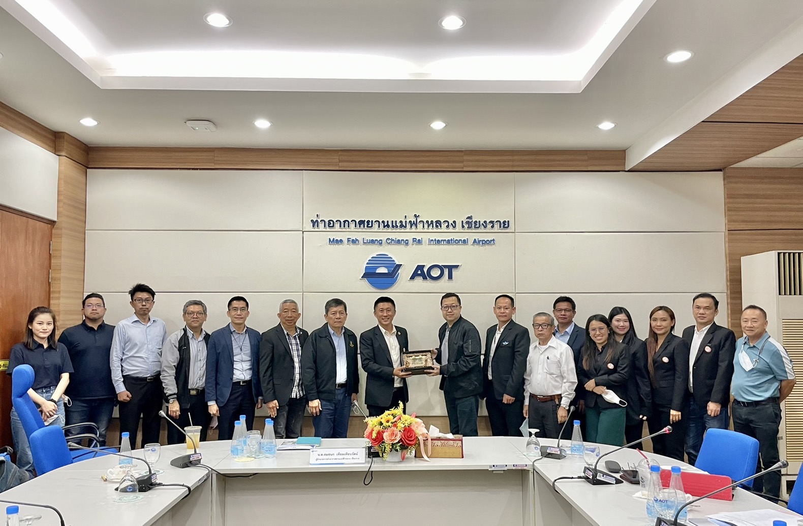 THAI SUBCON พาคณะสมาชิกเข้าร่วมประชุมเชิงปฏิบัติการ และเจรจาธุรกิจร่วมกับ การท่าอากาศยานแม่ฟ้าหลวง จ. เชียงราย โครงการศูนย์ซ่อมอากาศยาน (MRO) ชมรม (ฝ่าย) กีฬาทางอากาศ ร่มบิน-ร่มร่อน และอากาศยาน ผู้ประกอบการในธุรกิจท่องเที่ยวและการบิน จังหวัดเชียงราย